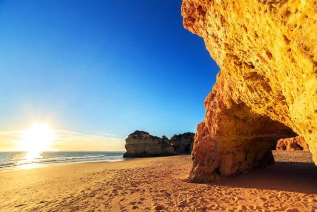 Ocean View Apartment Portimao Exterior photo